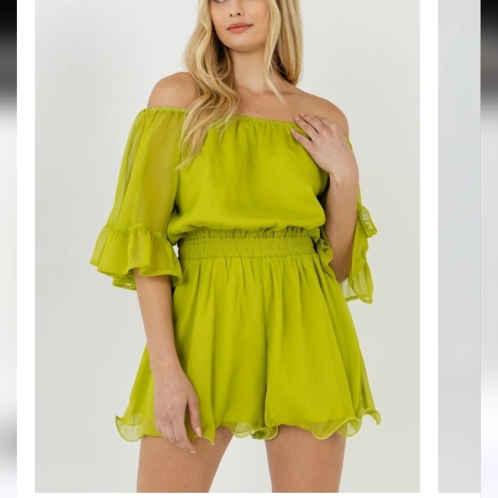 NWT Endless Rose Off the Shoulder Ruffle Sleeve Romper Medium Lime Green